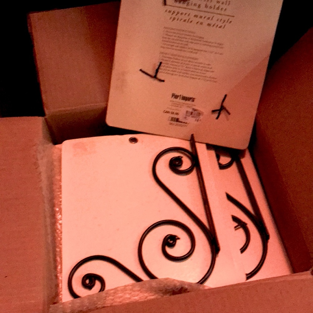 Black Metal Wall Holders (14 in lot)